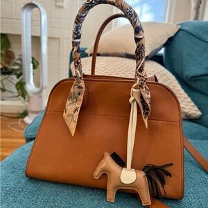 The Row
Leather Soft Margaux 10 Excellent Condition & Sold Out